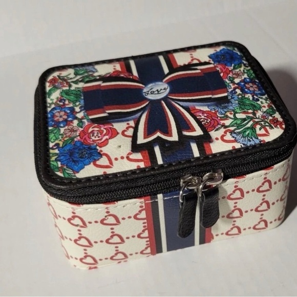 Brighton Handbags - Brighton Be your kind of Beautiful Travel Jewelry Case